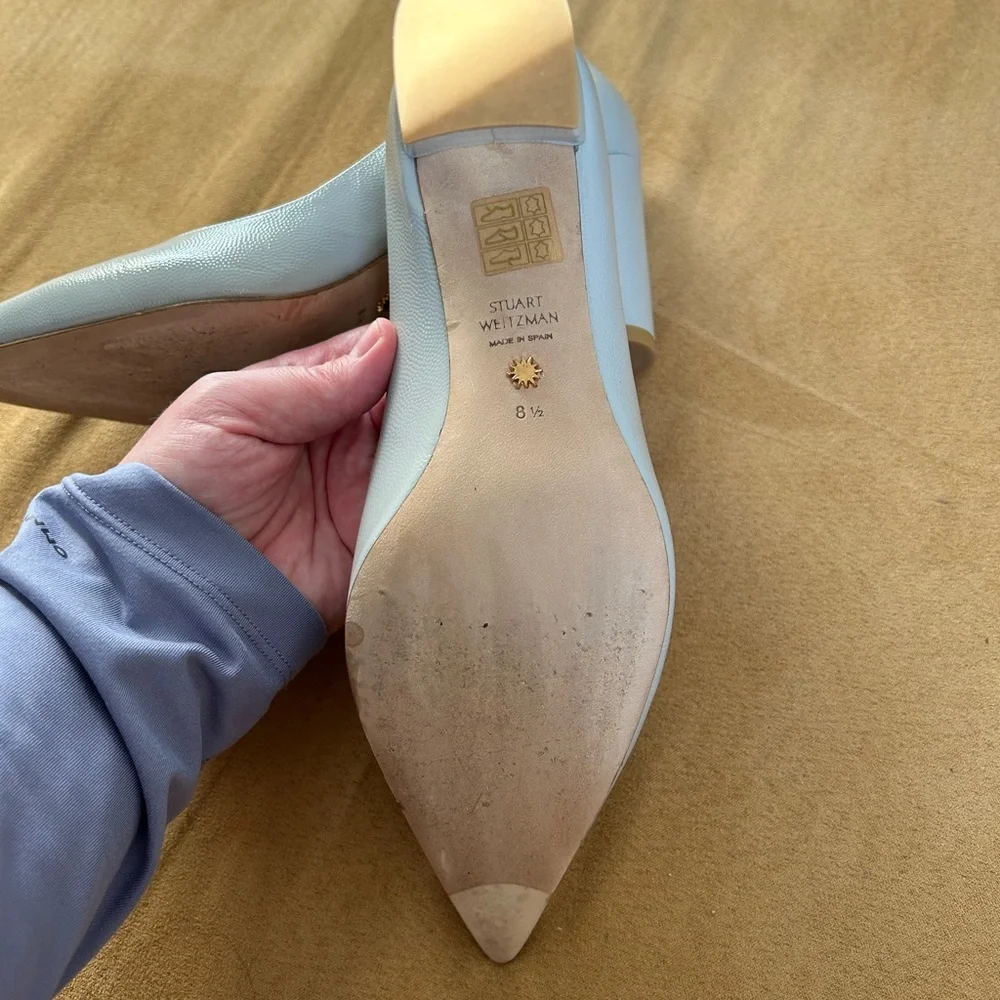 STUART WEITZMAN Light Gray Leather Pointy Toe 2.5” Chunky Heal Shoes - Picture 5 of 7